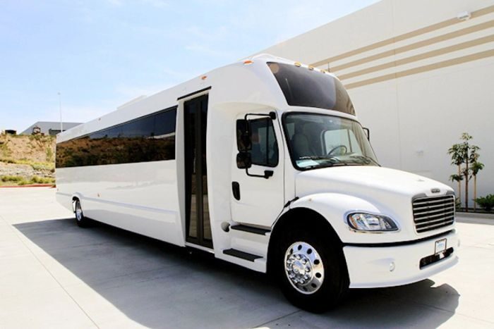 White limo bus – Breckenridge limo service